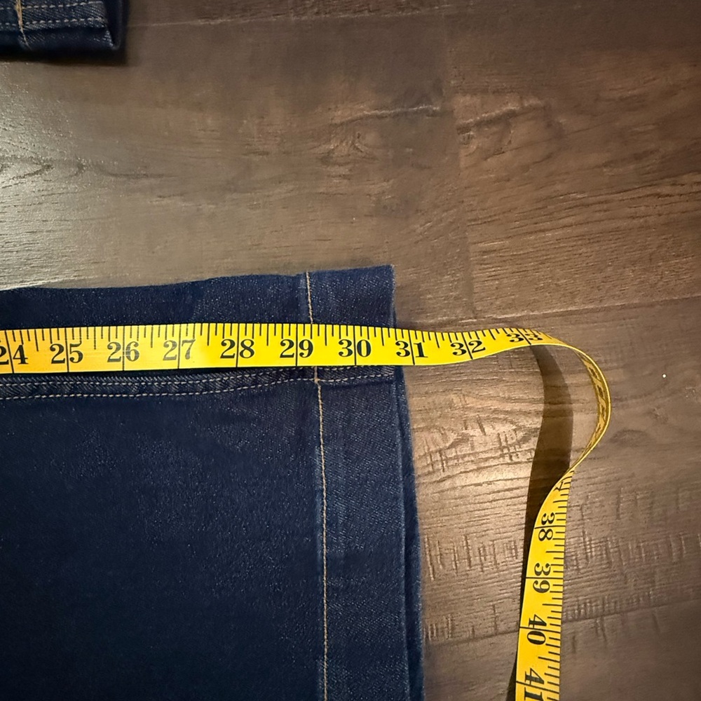 Old Navy extra high rise flare stretch jeans, size 0, EUC - Picture 4 of 5
